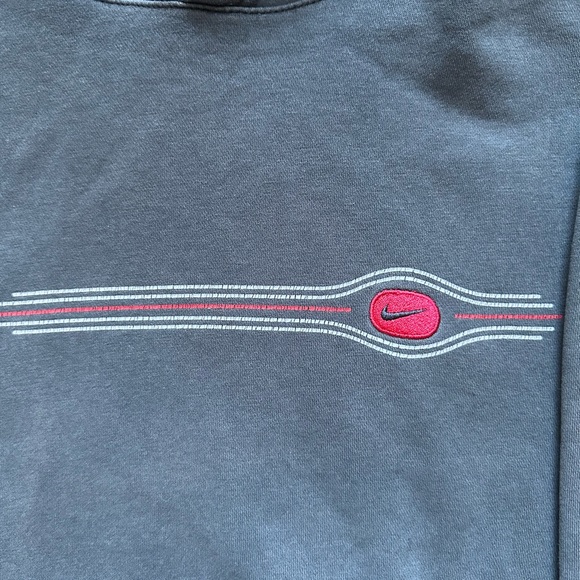 2000’s Nike Hoodie - Picture 2 of 4